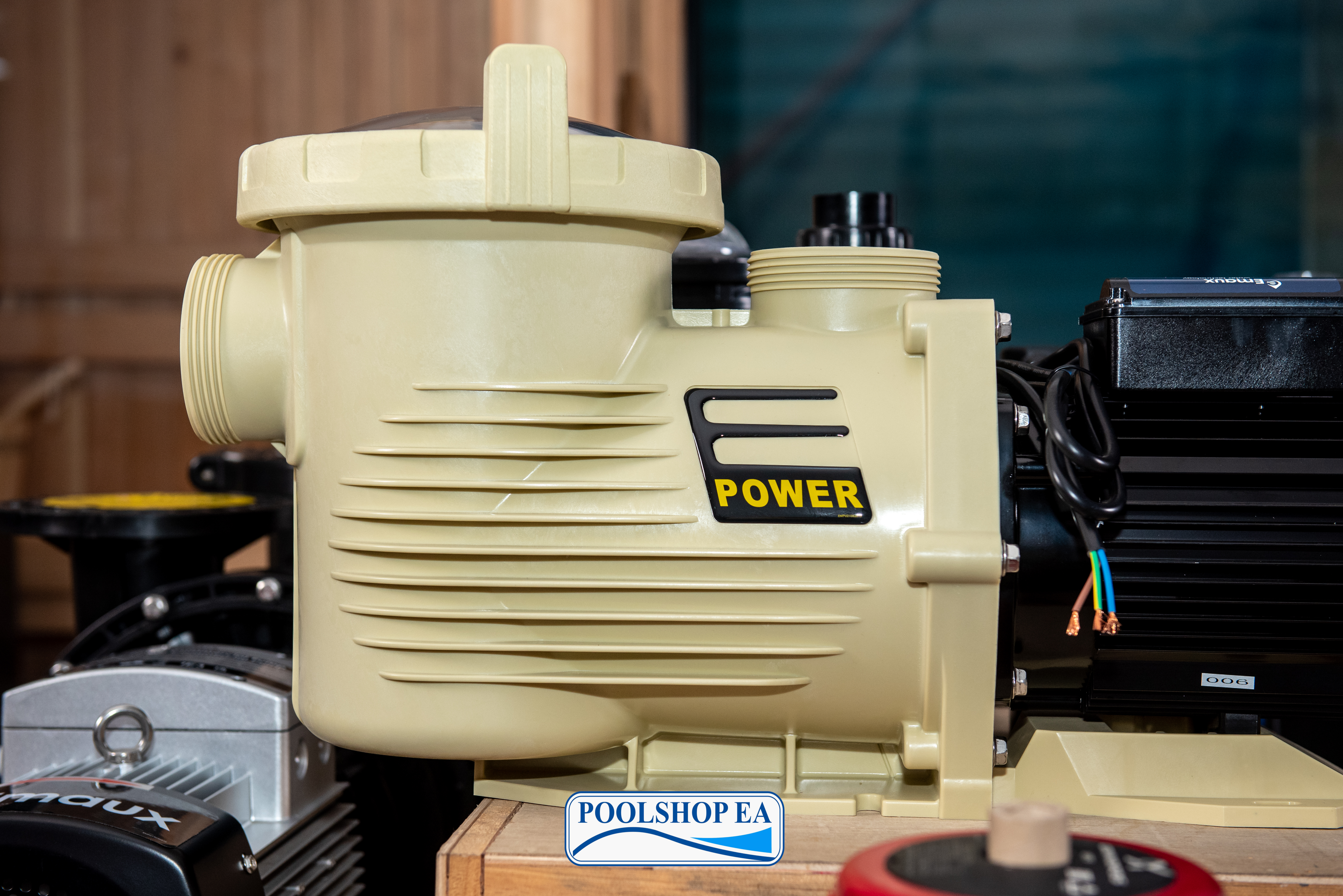 Emaux EPH200 1.8kW pool pump - High performing self-priming pump